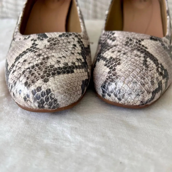 Clarks Womens Beige Snake Print Unstructured Block Heel‎ Pumps Shoes Size 10 - Picture 5 of 11